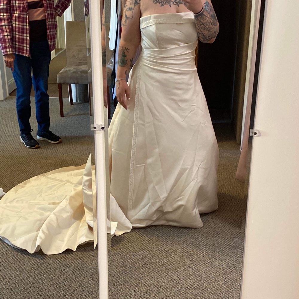 Maggie Sottero strapless off white wedding dress